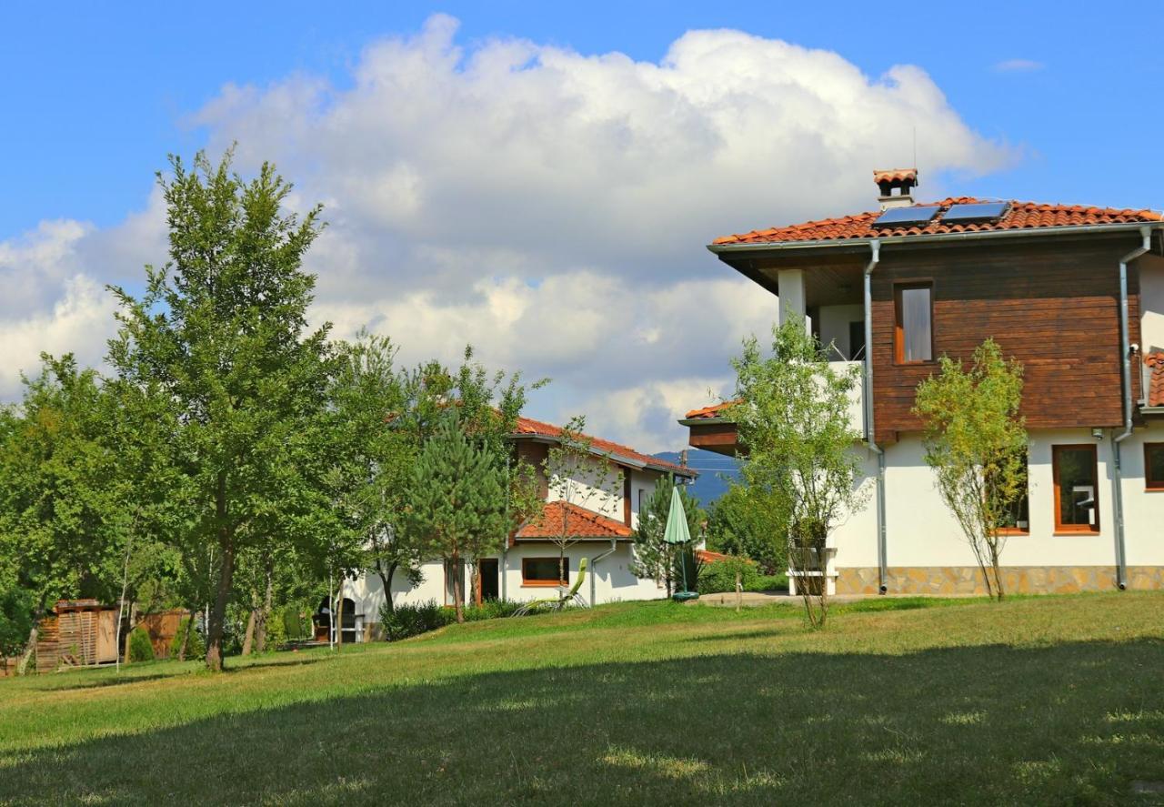 Hotel Sinjirite Complex Elena Exterior foto