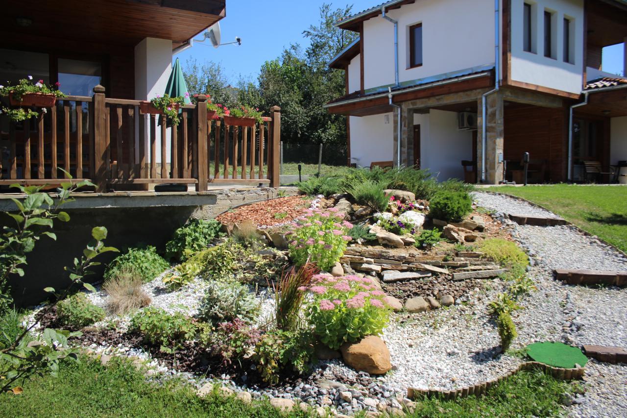 Hotel Sinjirite Complex Elena Exterior foto