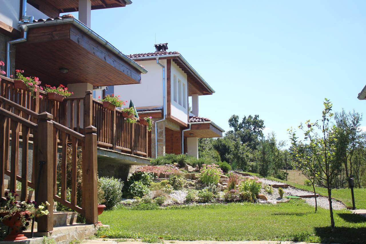Hotel Sinjirite Complex Elena Exterior foto