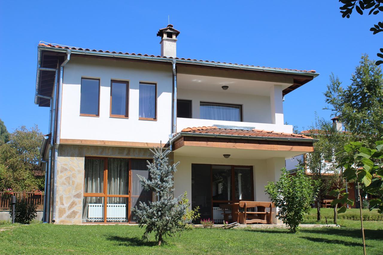 Hotel Sinjirite Complex Elena Exterior foto