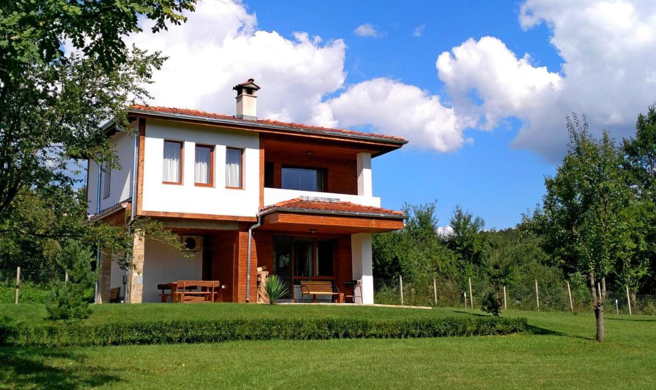 Hotel Sinjirite Complex Elena Exterior foto